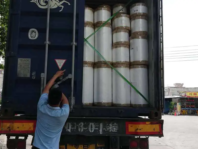 Loading BOPP lamination film container to Kuwait