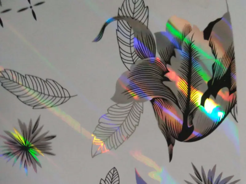 Holographic film for gift packing